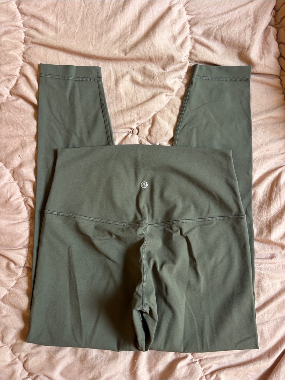 lululemon align crops in olive green - Picture 4 of 7